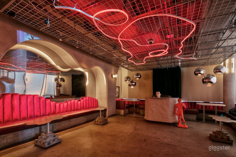  LES Immersive Art Gallery, Restaurant & Bar w/ Outdoor Space 