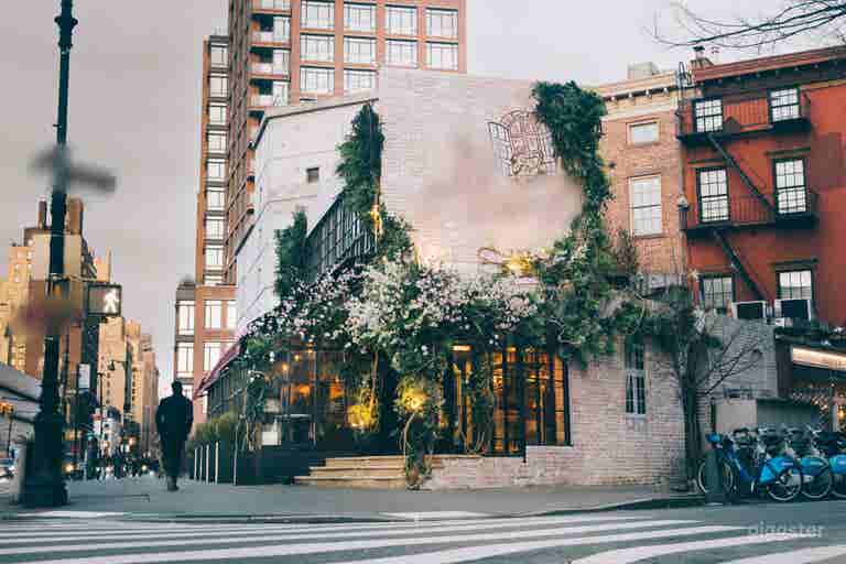  Authentic French Charm Restaurant (Whole Space) 