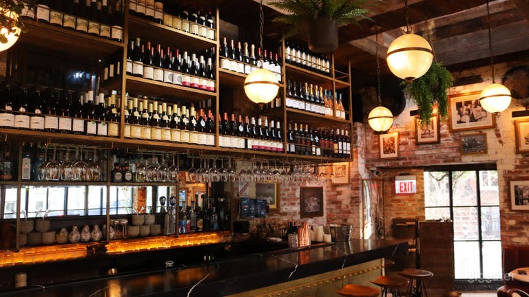  Authentic French Charm Restaurant (Whole Space) 