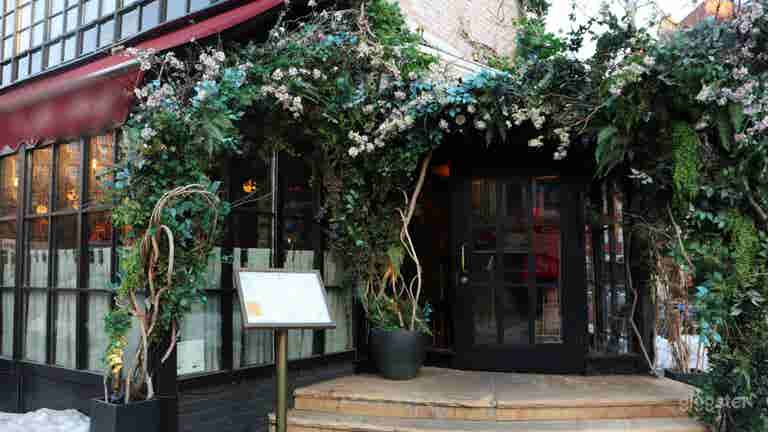  Authentic French Charm Restaurant (Whole Space) 