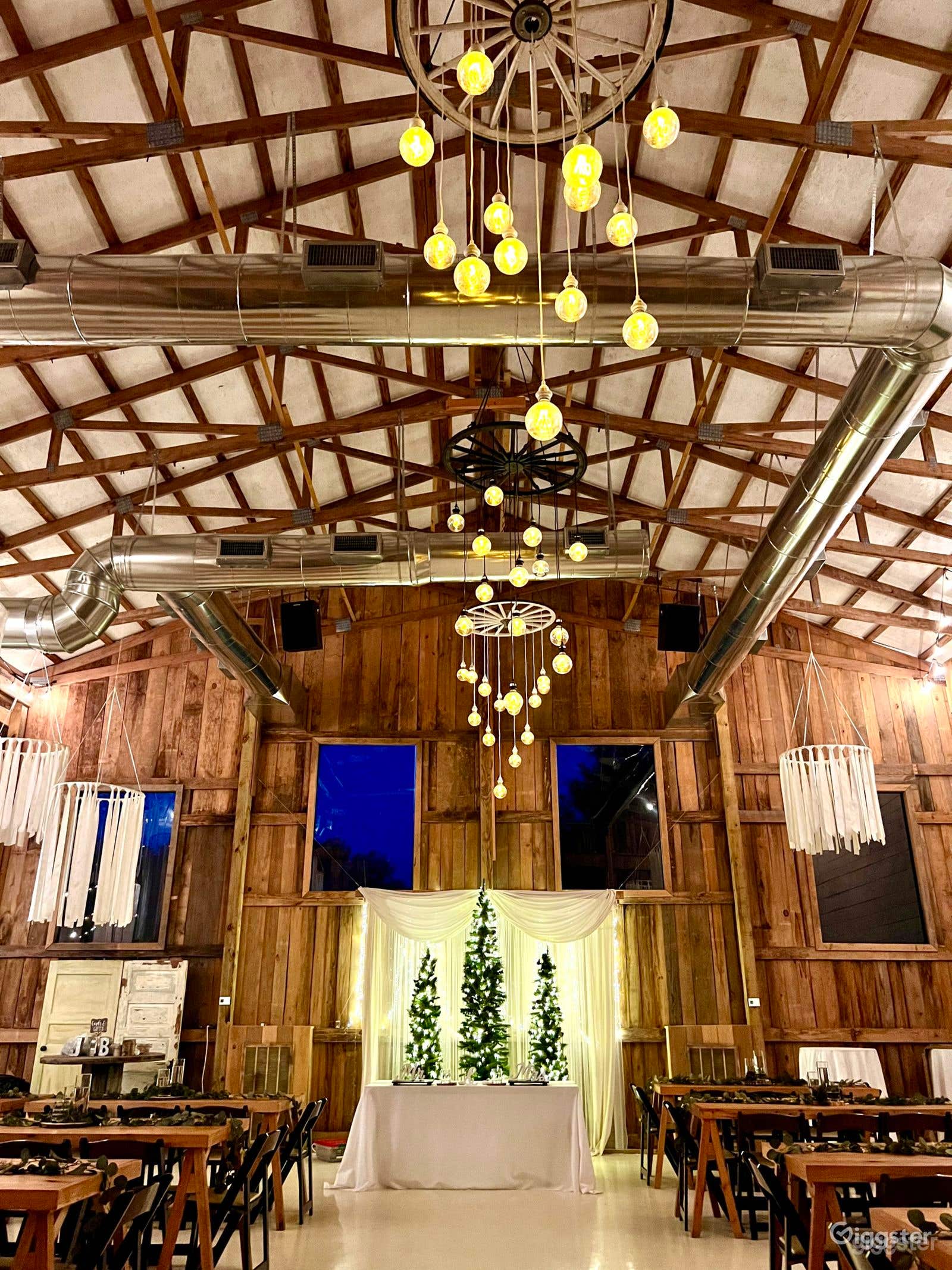 Woodsy, Natural, Southern Barn and Log Cabin Photo 2