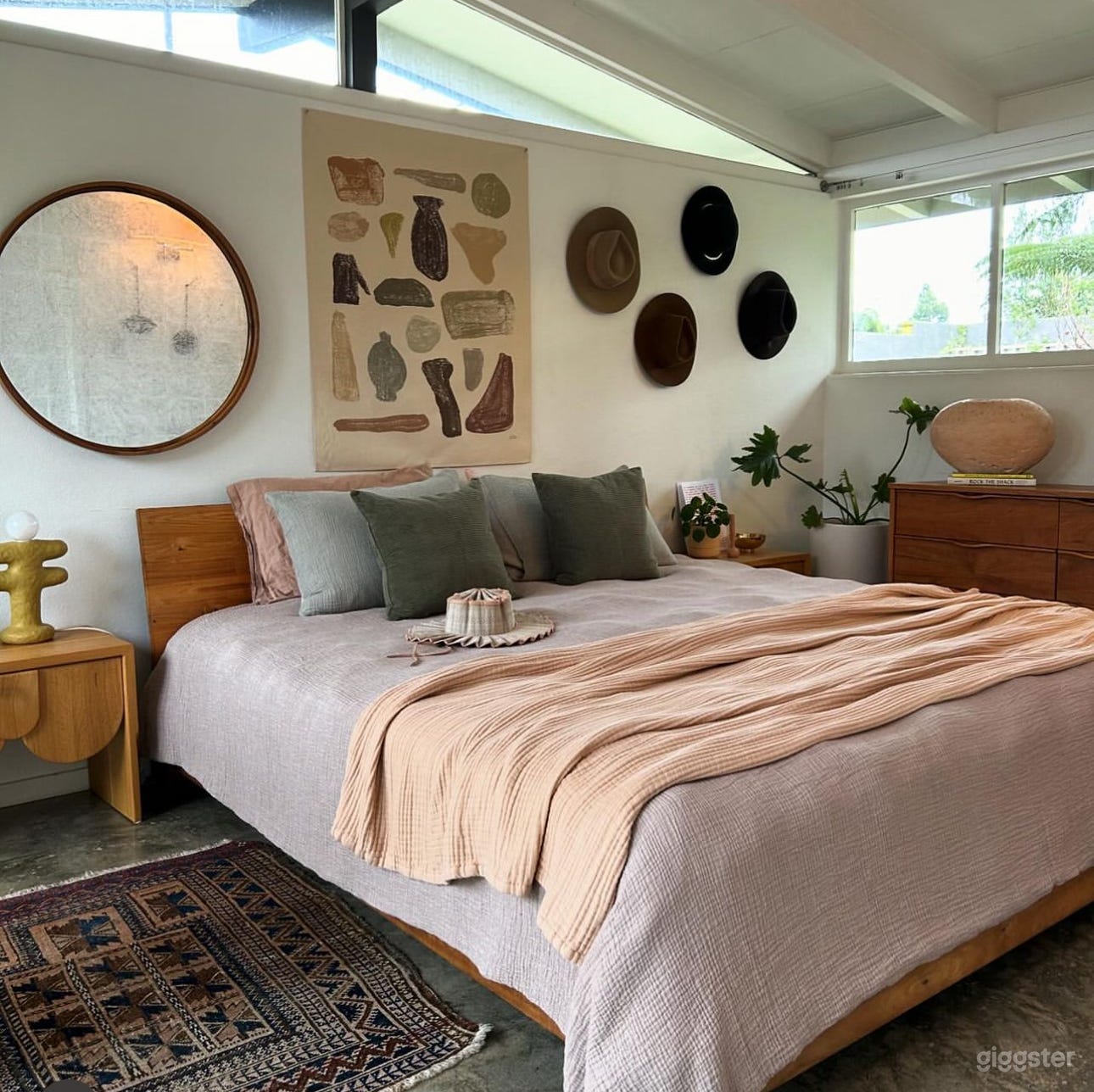 Mid Century Ranch home Photo 3