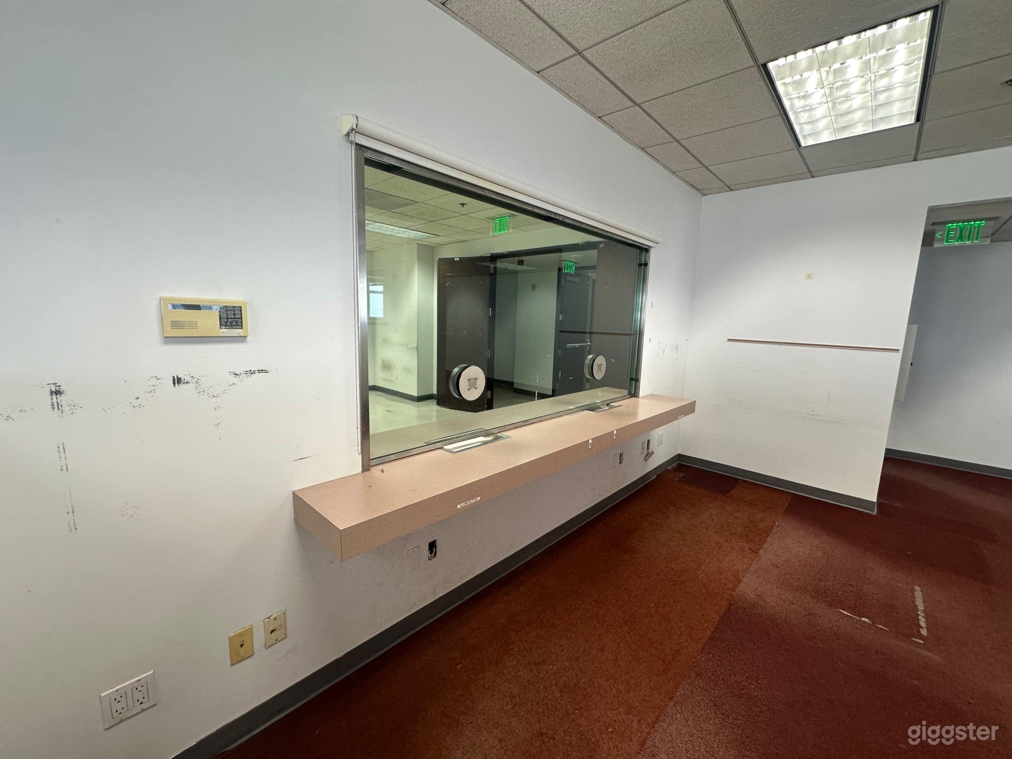 Spacious Governmental Office w/ Built-In Cubicles Photo 3