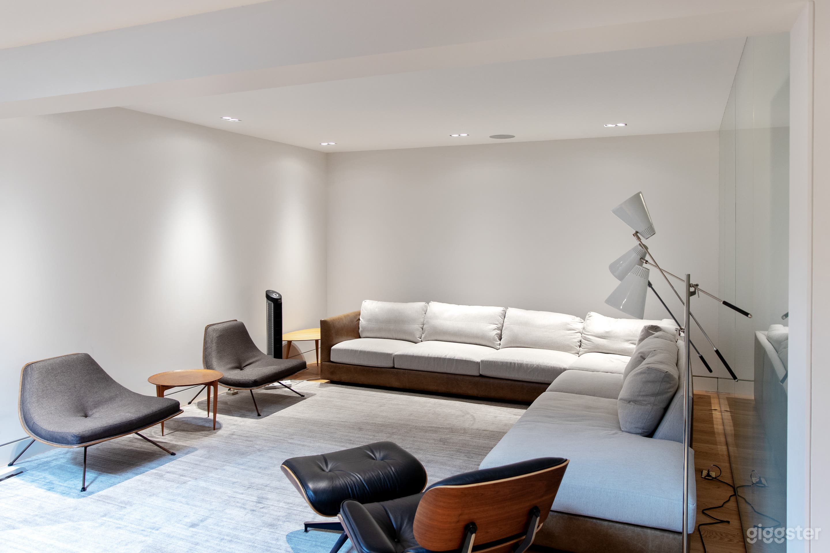 Modern House Photo 4