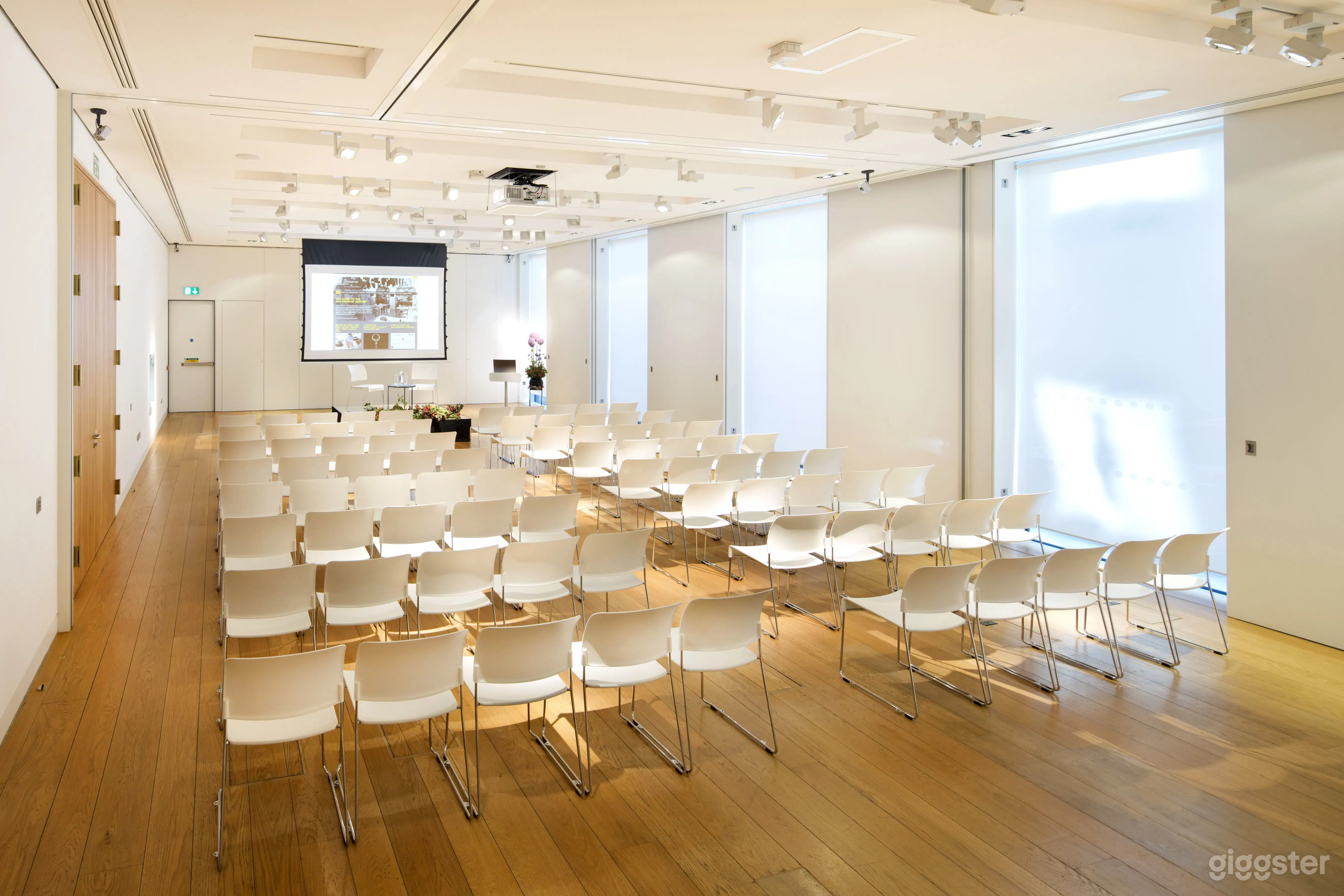 The Exhibition Room: Our Largest Entertainment Space Photo 4