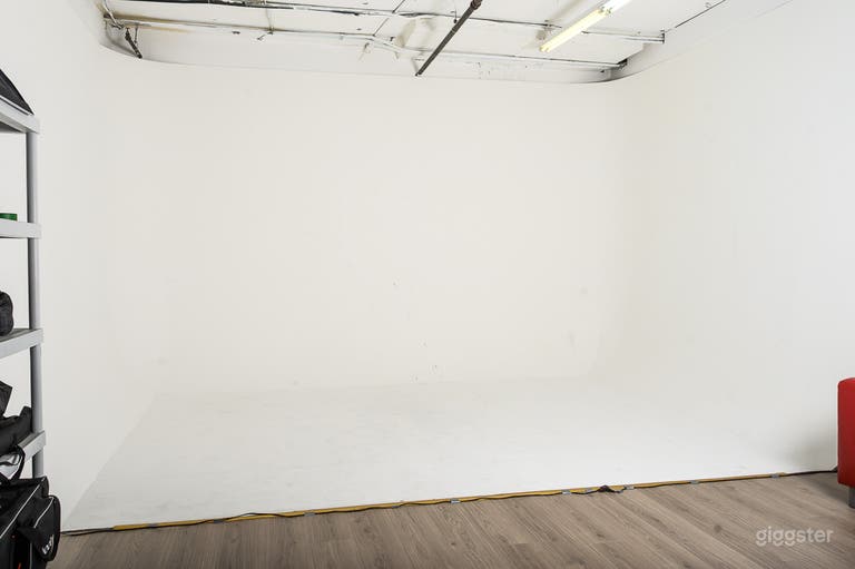  Photo studio | Cyclorama & rental equipment 
