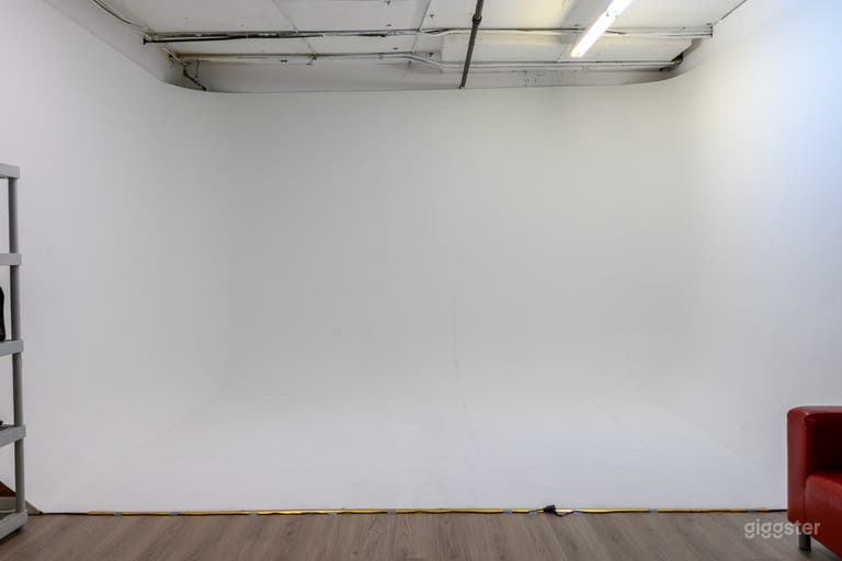  Photo studio | Cyclorama & rental equipment 