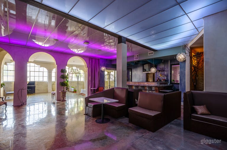  The Stage Garden Room 