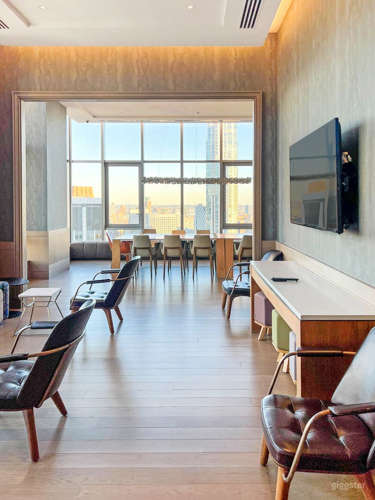  Rooftop Loft with Stunning Views of Empire State 