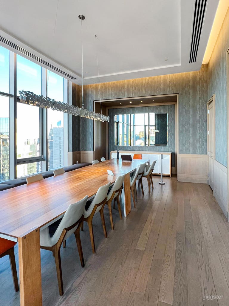  Rooftop Loft with Stunning Views of Empire State 