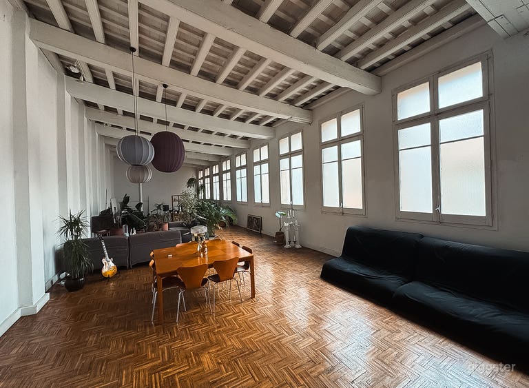  Estudio Privado para Modelos y Creadores 