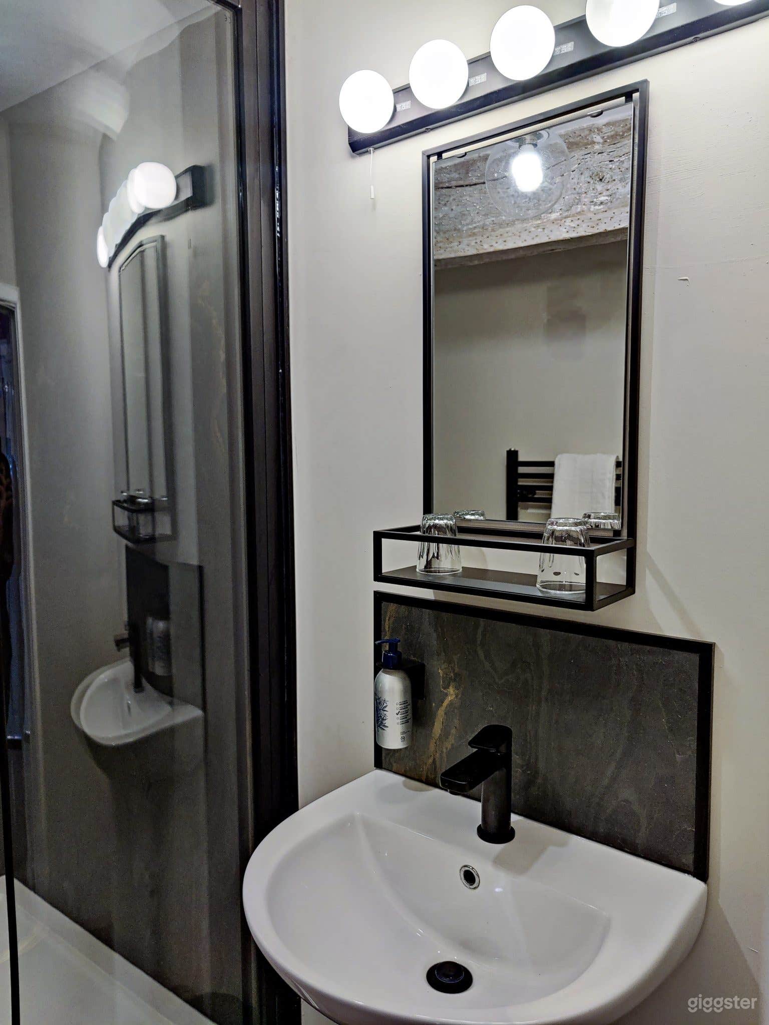 The Puccini Room Photo 2