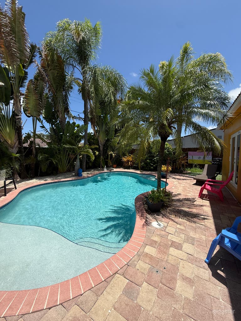  PRIVATE FTL TROPICAL OASIS W HEATED POOL 