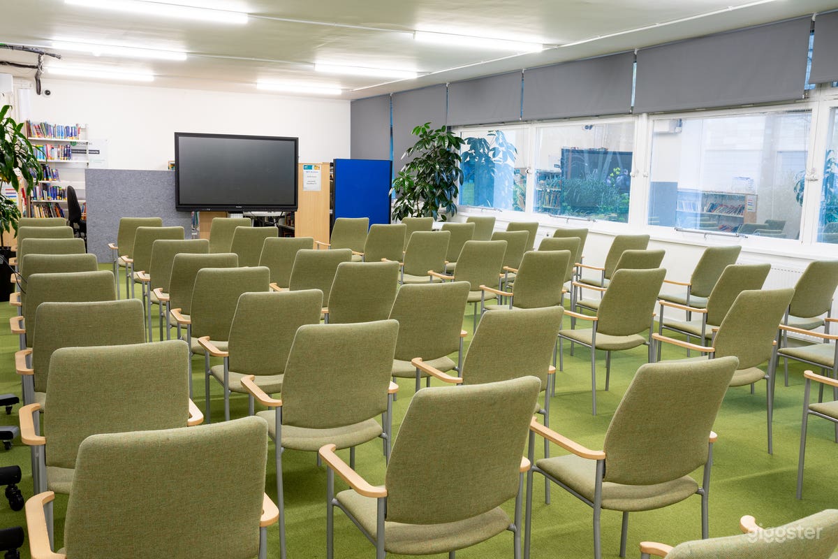 Light and Airy Event Venue - Regents Park Photo 2