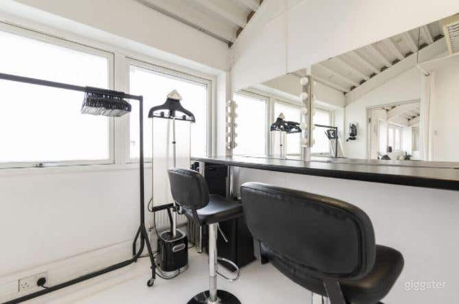 Infinity Cove Photography Studio for Video Session Photo 4