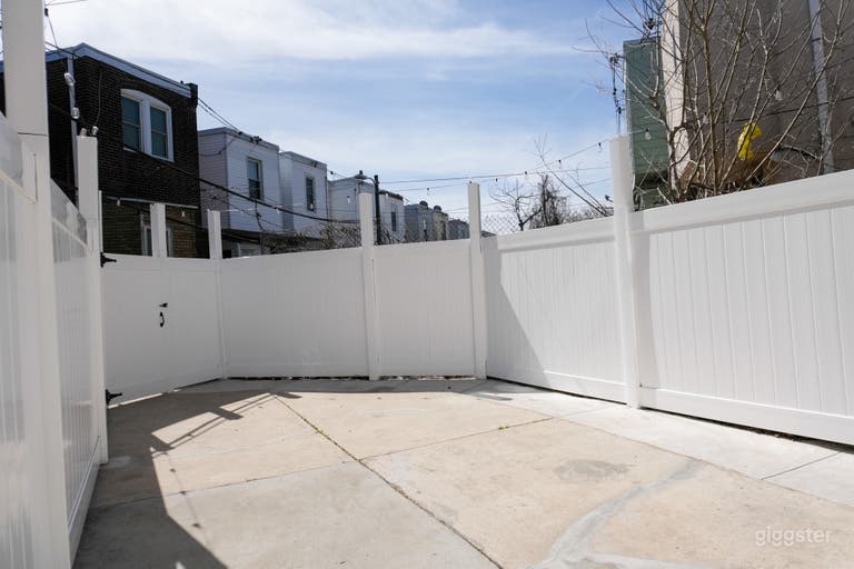  Modern Event Space for Parties, Meetings & Shoots 