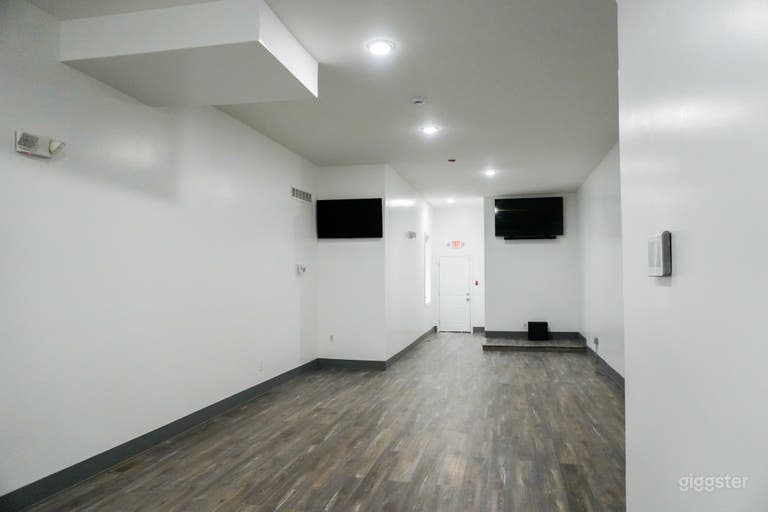  Modern Event Space for Parties, Meetings & Shoots 