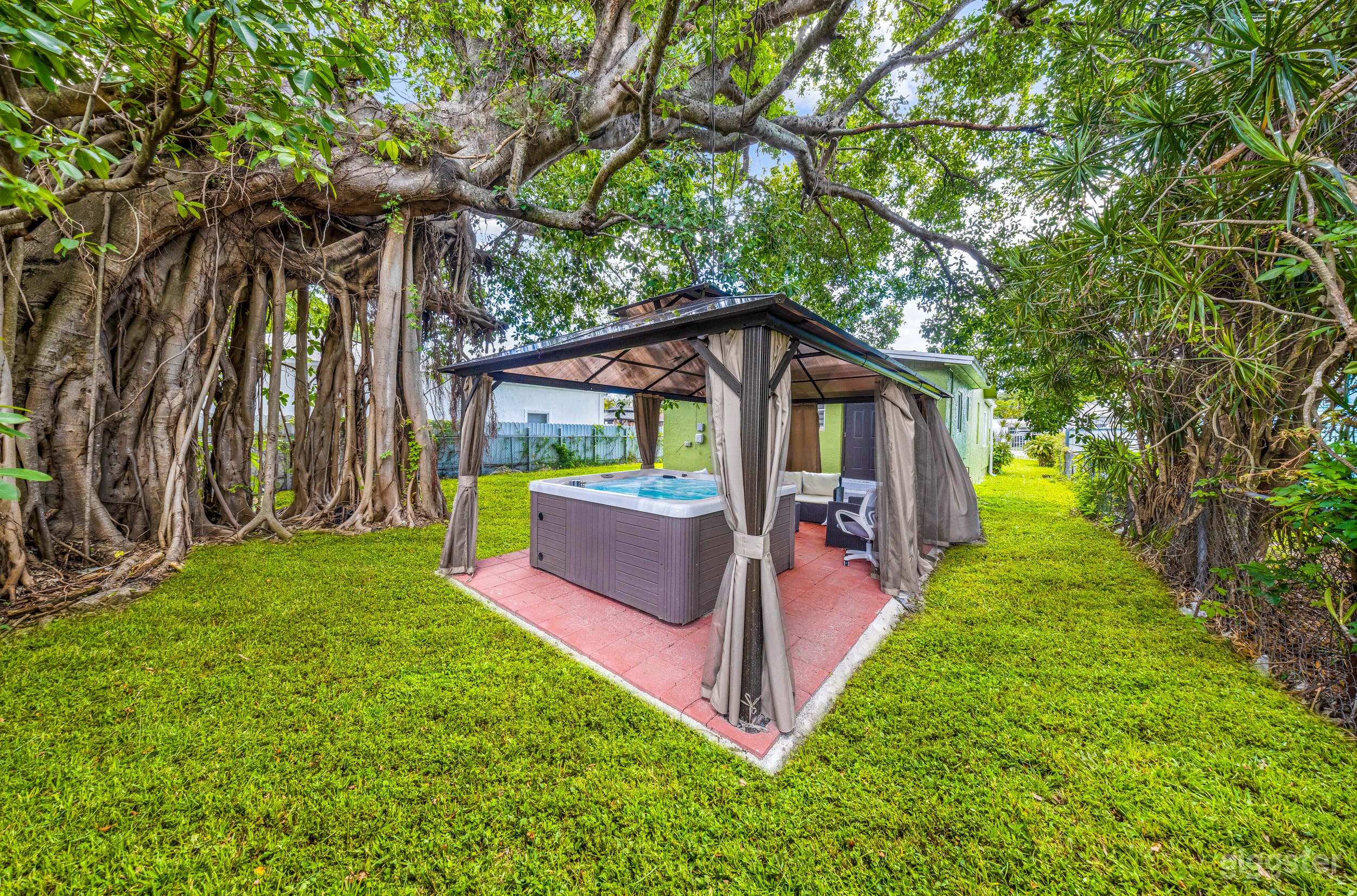 Miami Tree House Photo 3