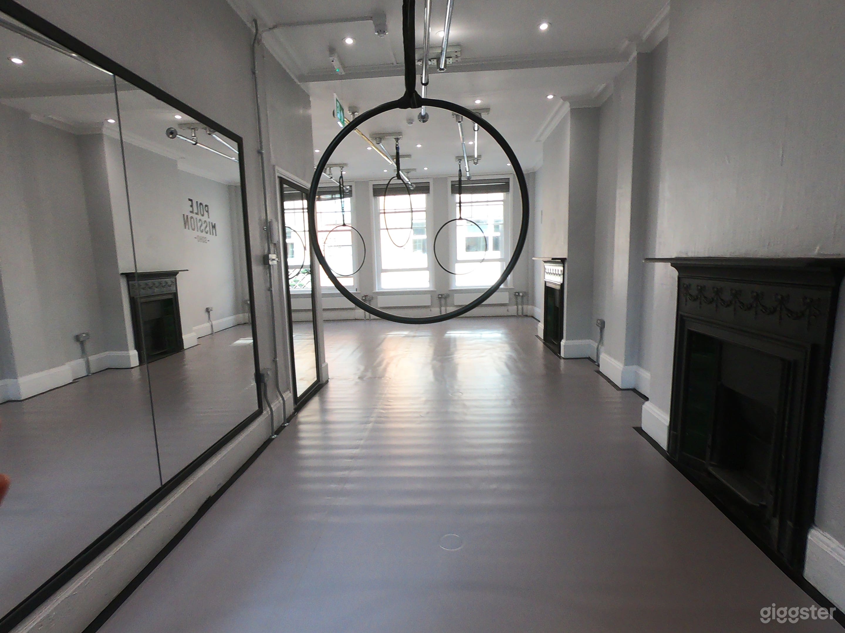 Pole Mission | Pole Dance | Exotic Dance | Aerial Hoop Studio | Dance Studio | Soho | London