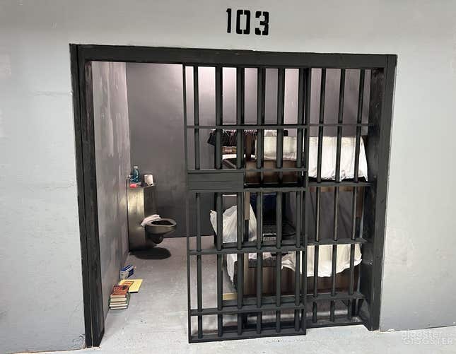 Police Interigation Cell Rent Police Station Set with Jail Cells & Interrogation Room in LA ...