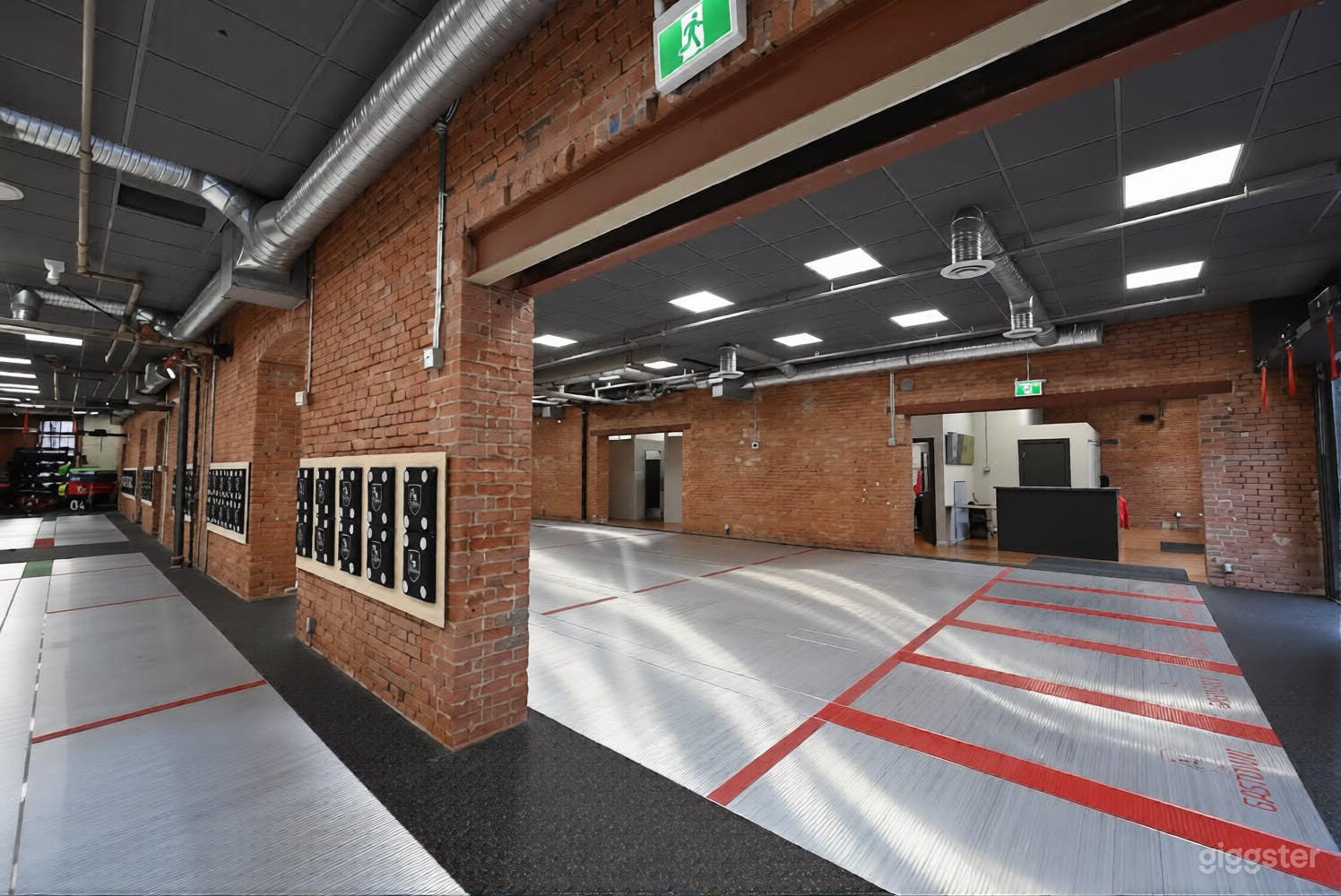 7,000 sq. ft. Athletic Facility in Gastown Photo 4