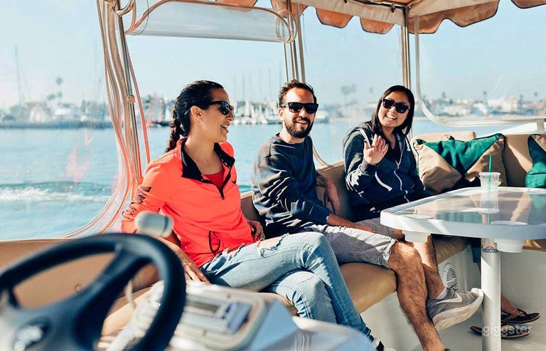  Mini Cruiser Boats for Events and Productions 