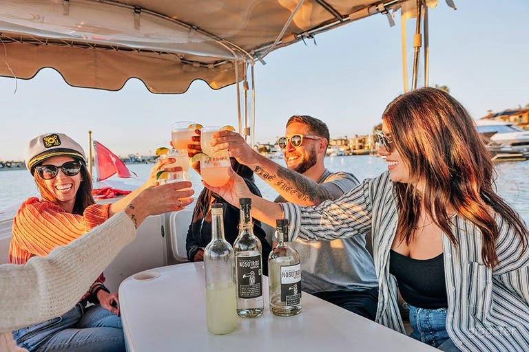  Mini Cruiser Boats for Events and Productions 