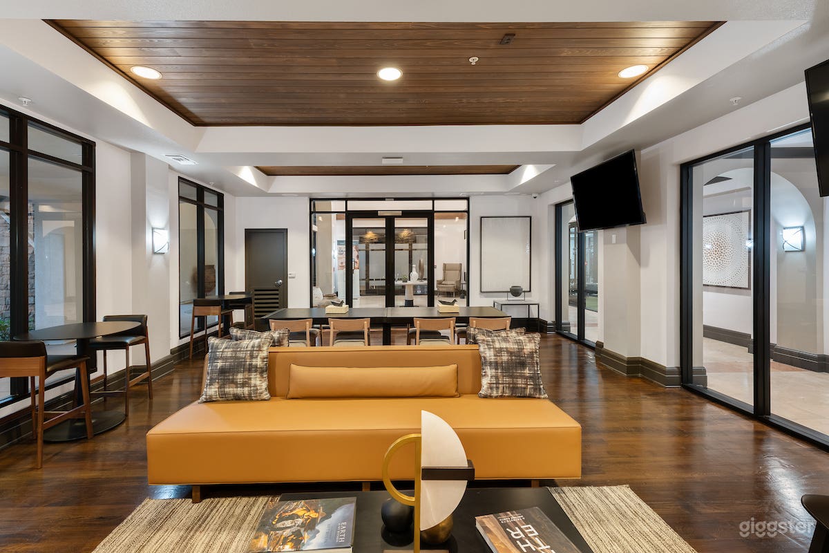 Refined Club Room in Rancho Cucamonga Photo 1