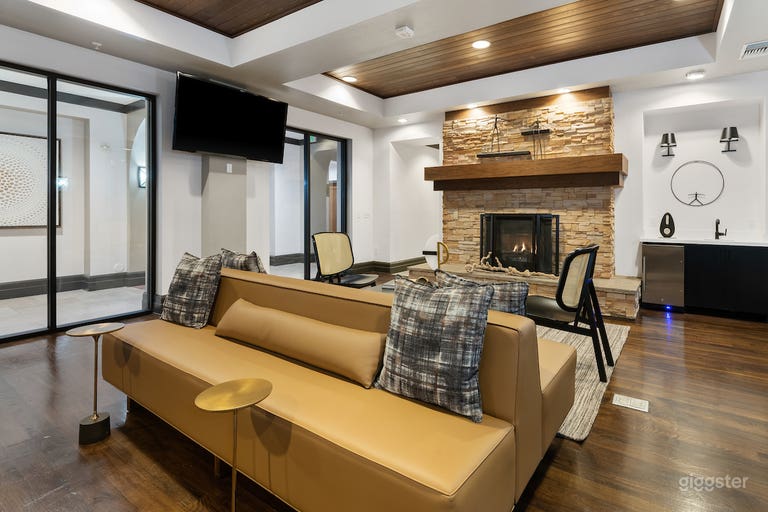  Refined Club Room in Rancho Cucamonga 