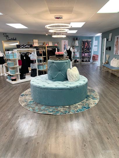 Cozy Storefront Photo 2