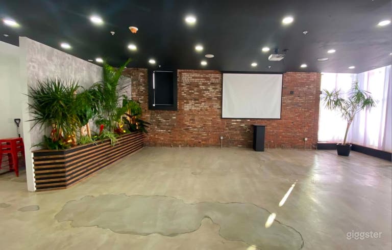  Modern Event Space in Newark – Stylish & Versatile 