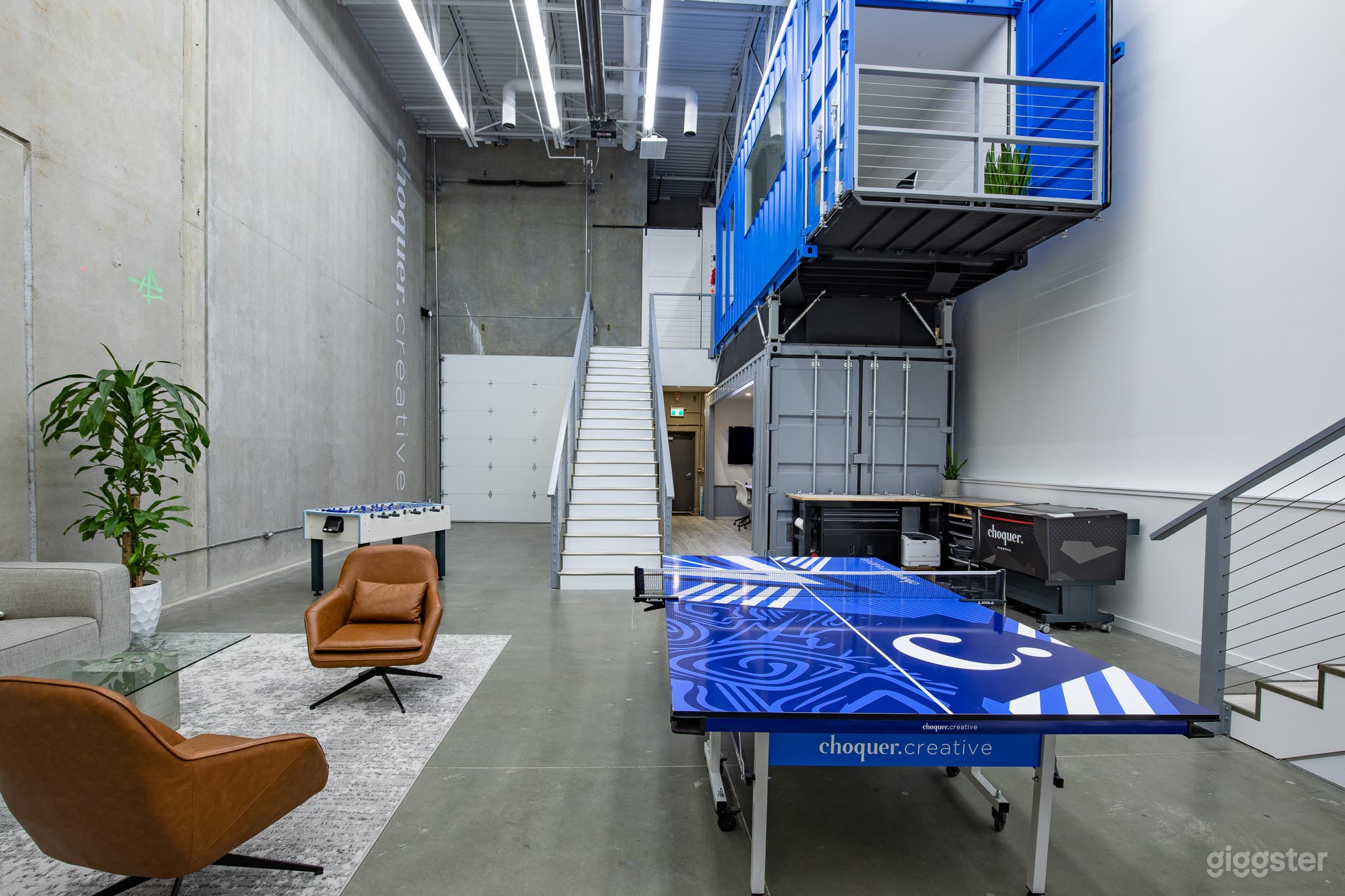 2400 sqft warehouse in Surrey Photo 3