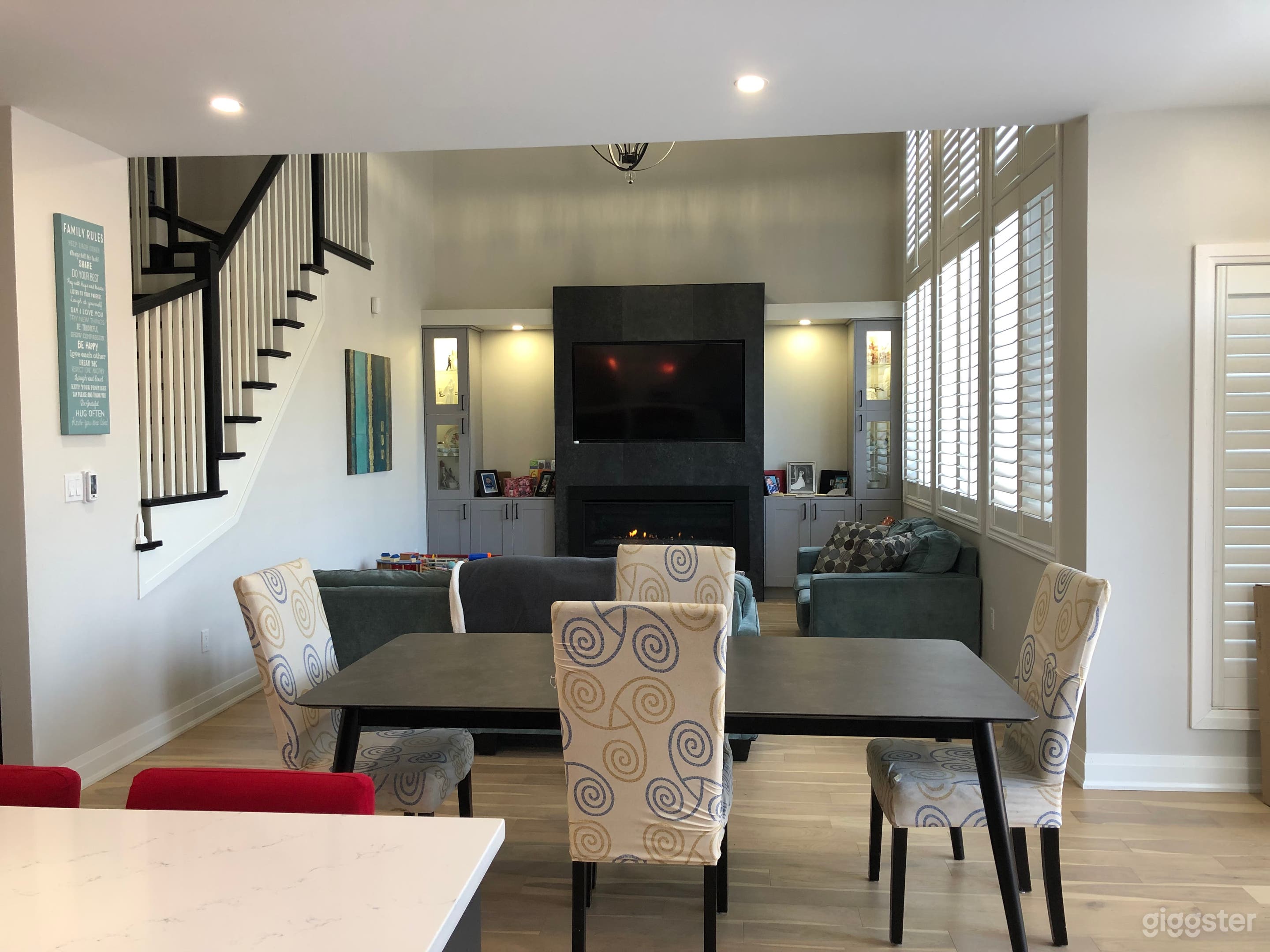 Family Home in Ancaster Photo 1