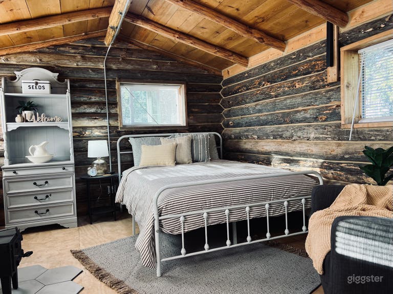  Charming Wooden Cabin House 