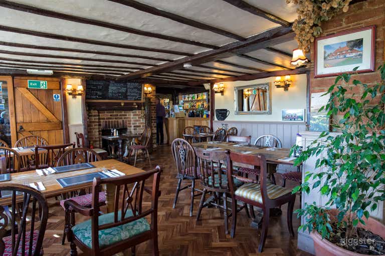  Delightful English Pub in Rural setting 