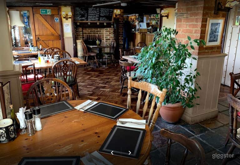  Delightful English Pub in Rural setting 