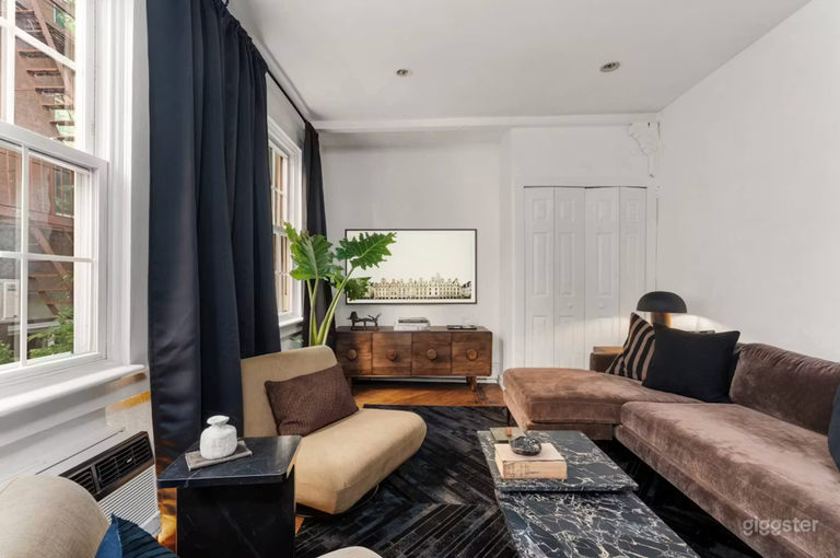  Chelsea Townhouse with Private Rooftop Terrace 