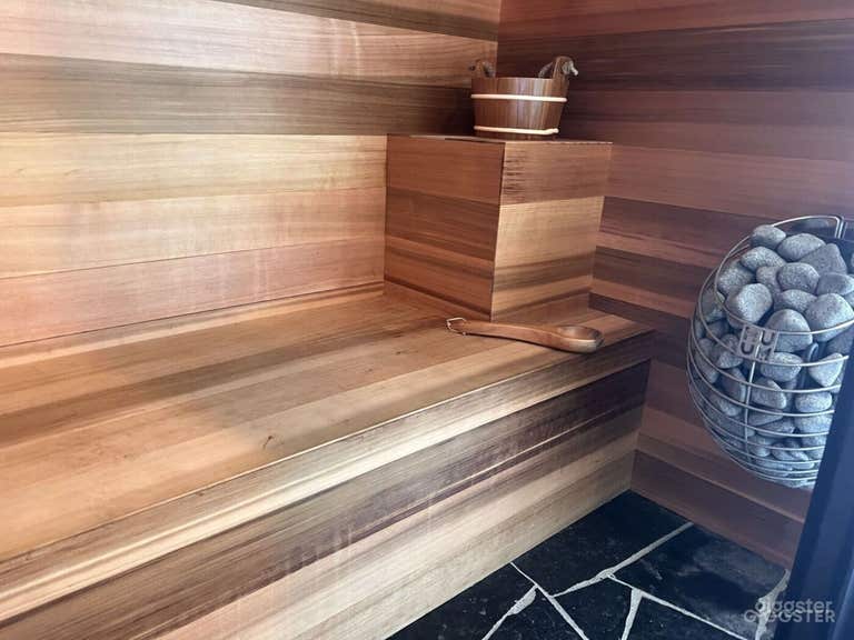  Incredible pool, spa, yoga, wellness retreat 