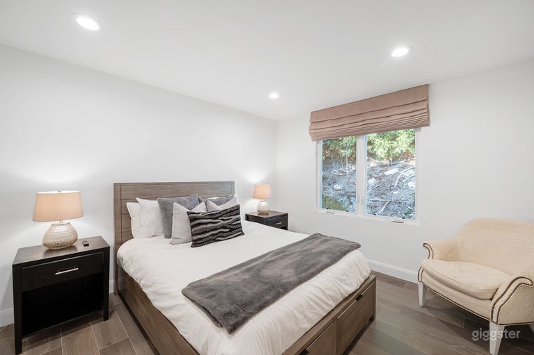  Sprawling Hillside Mansion with Jetliner Views 