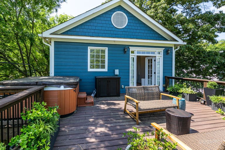  Captain's Quarters | Exotic Space for Your Crew 