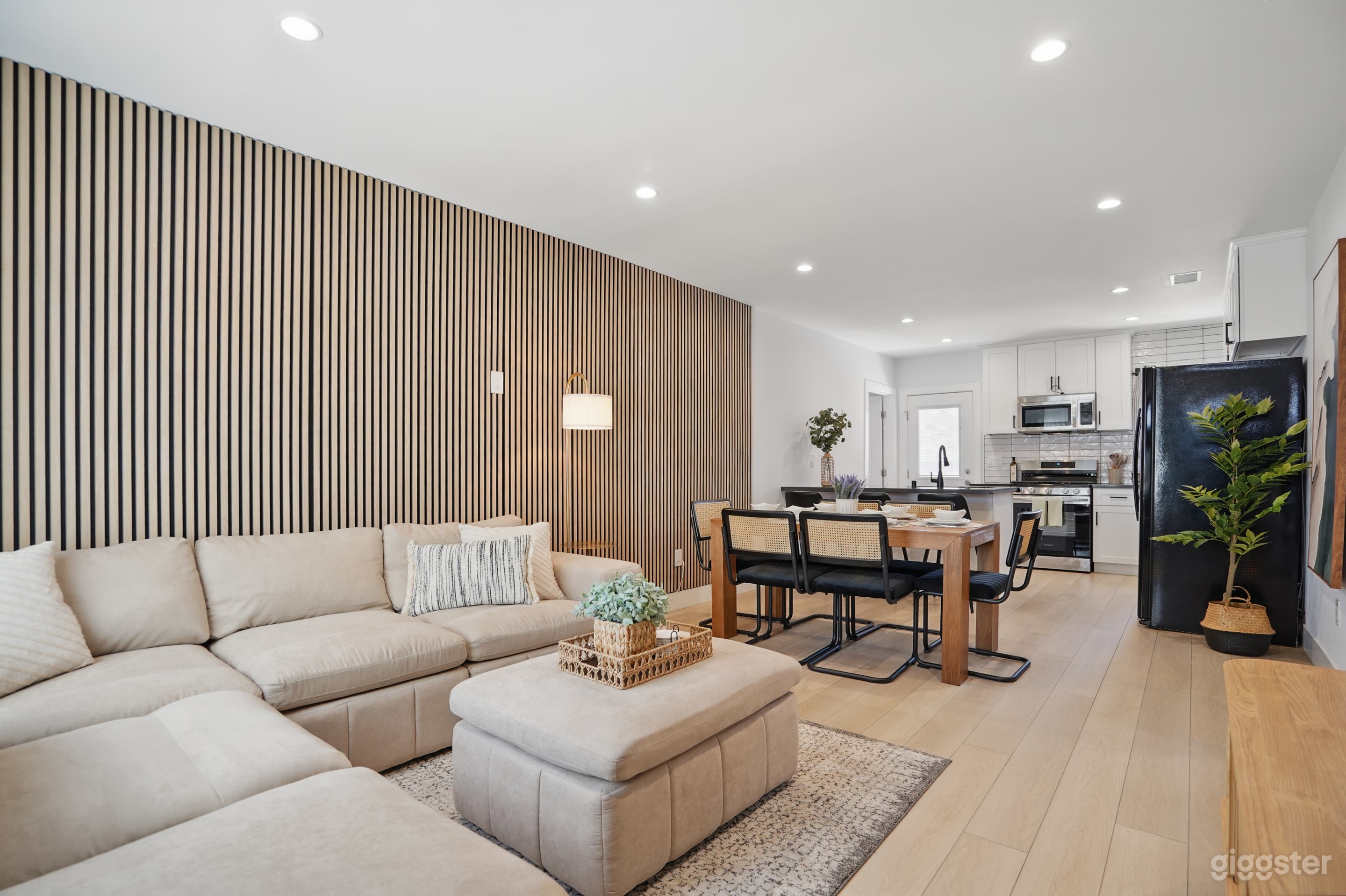 Beautiful House in North Hollywood/SFV Photo 1