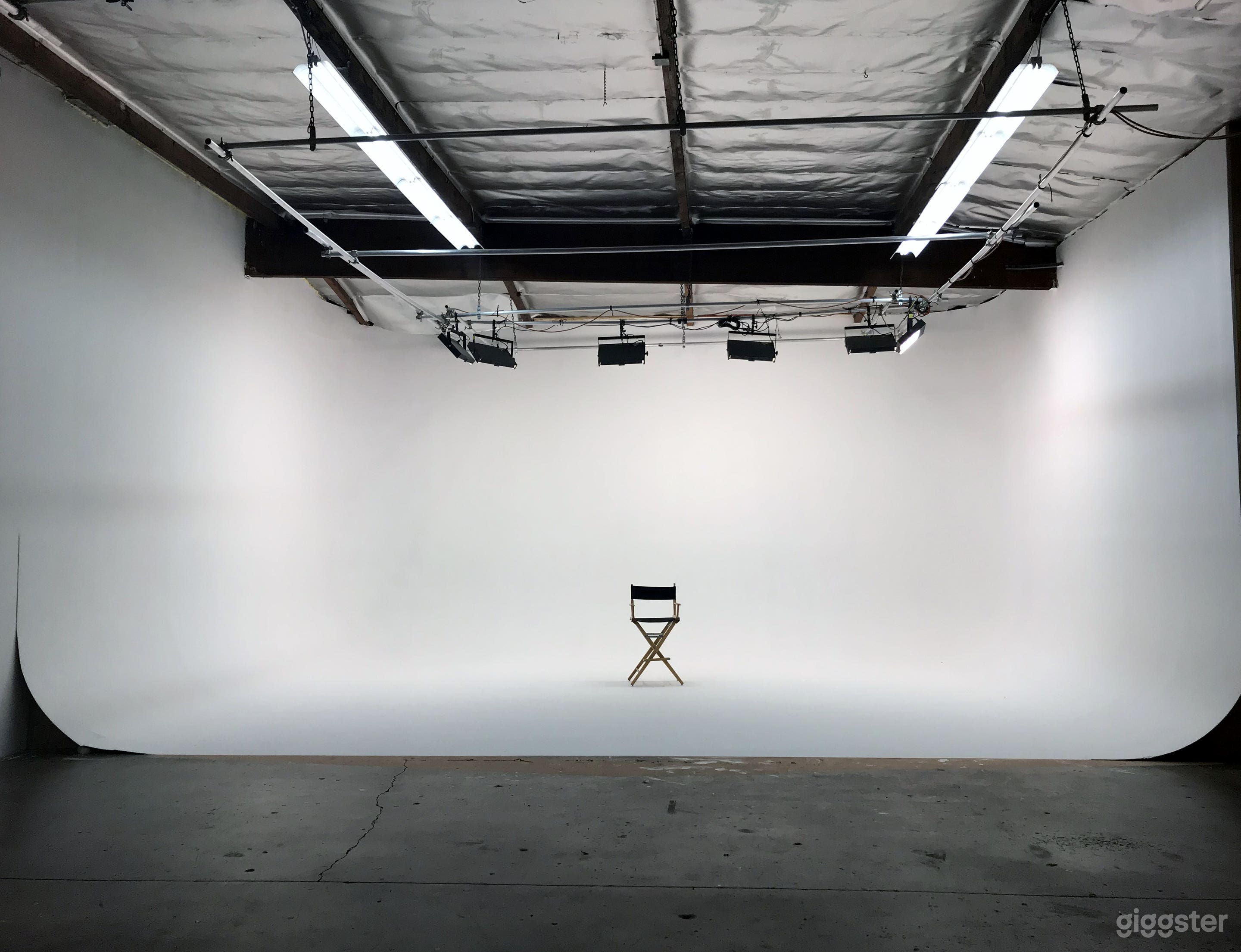 Production Studio with 32' - 3 Wall Cyc Wall Photo 1