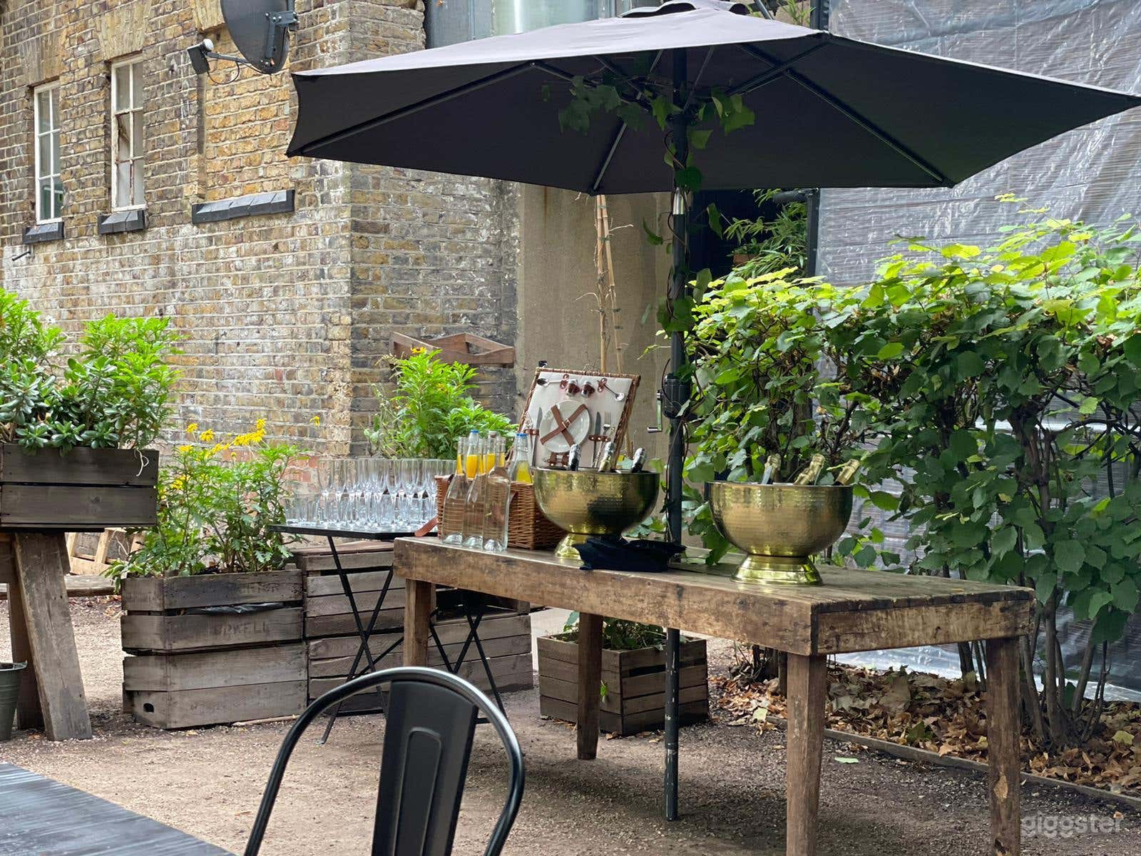 Outdoor Garden and Space with Amazing Ambiance Photo 3