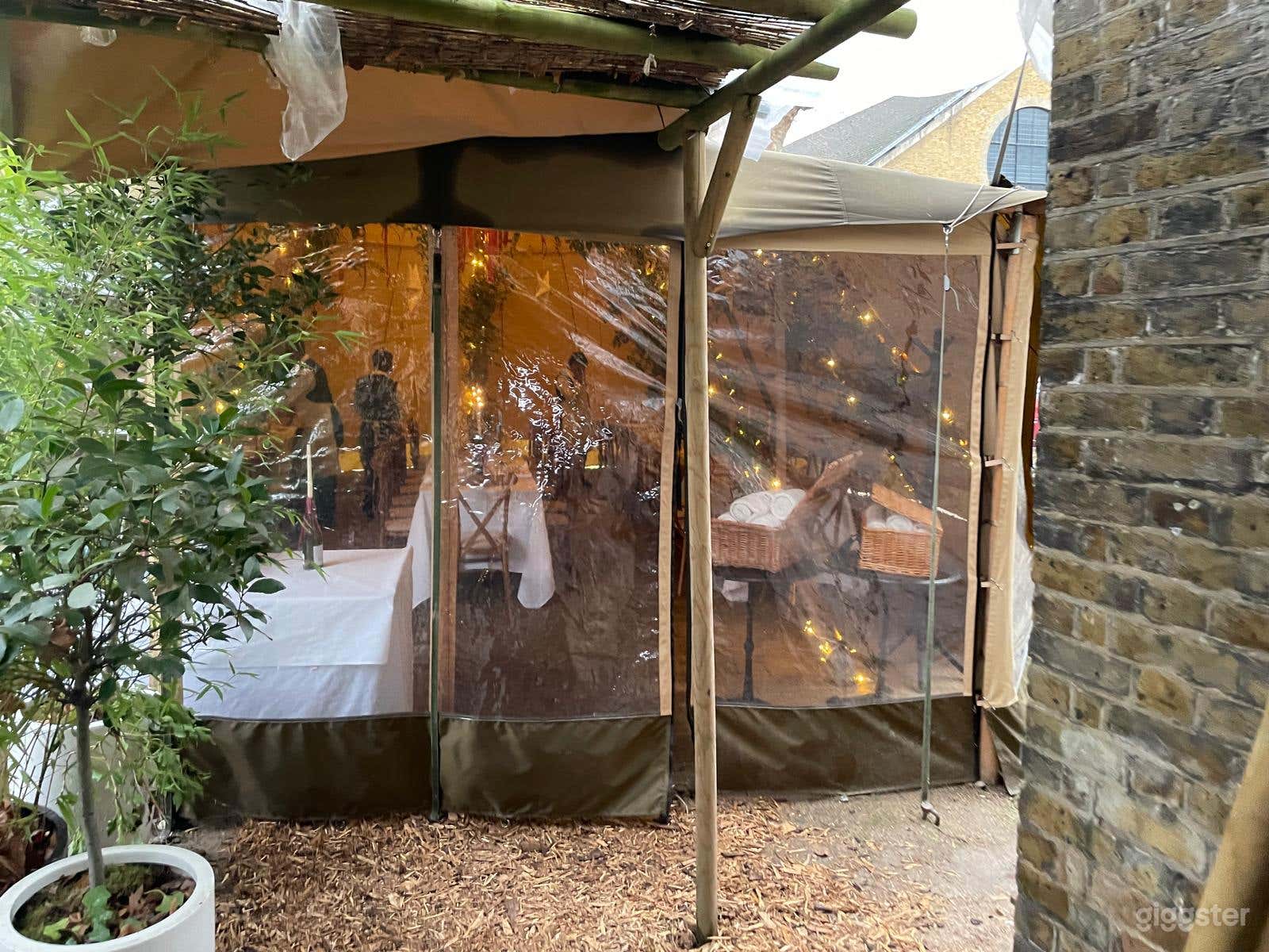 Outdoor Garden and Space with Amazing Ambiance Photo 4