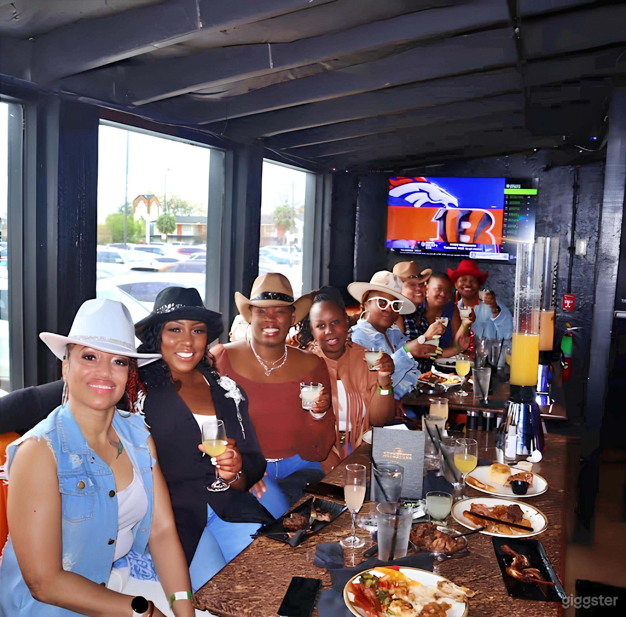 Semi-covered Patio for Outdoor Events Photo 4