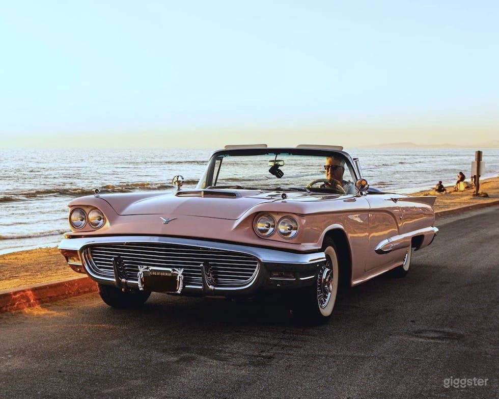 #76,104 Pink Classic 1959 Ford Thunderbird  Photo 1