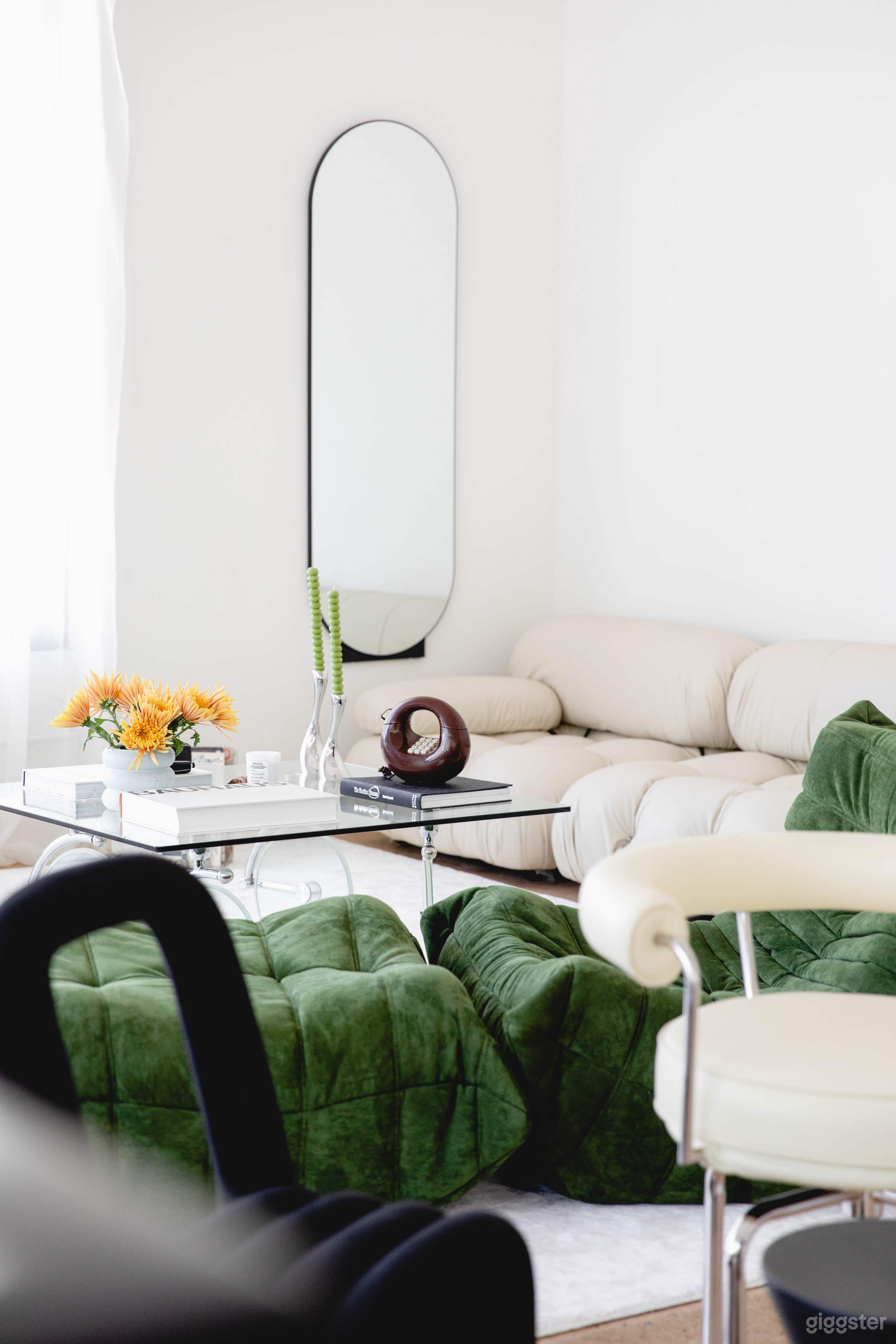 Lifestyle Content Photo Studio with Natural Light  Photo 4