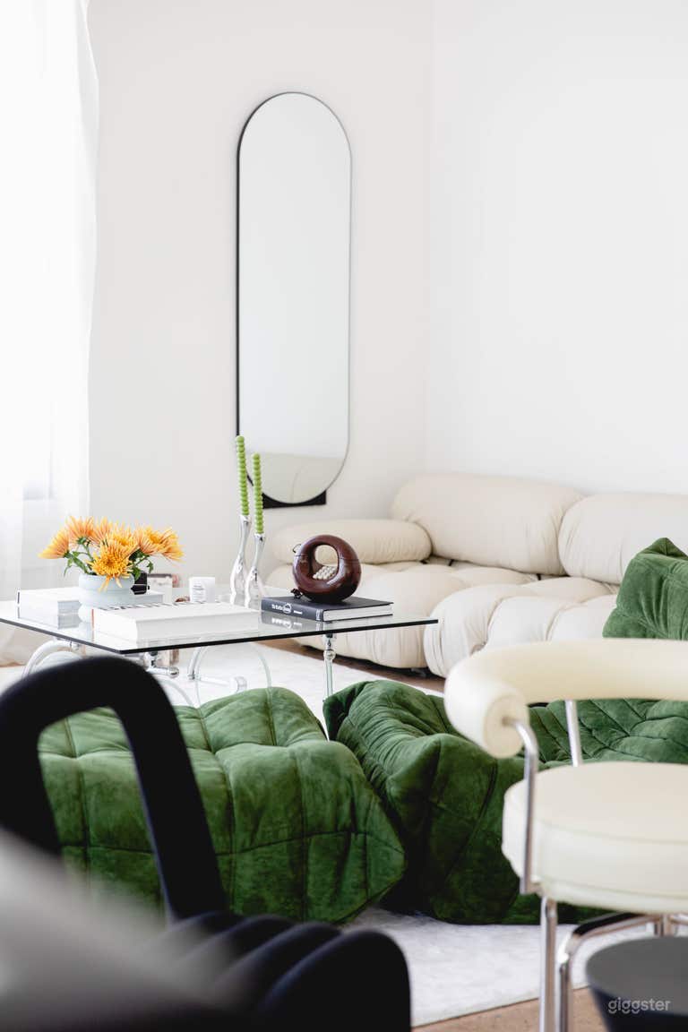  Lifestyle Content Photo Studio with Natural Light  