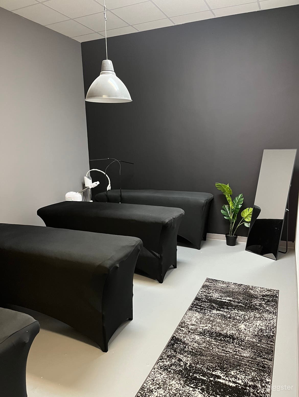 West Midtown Spacious Meeting Space Photo 3