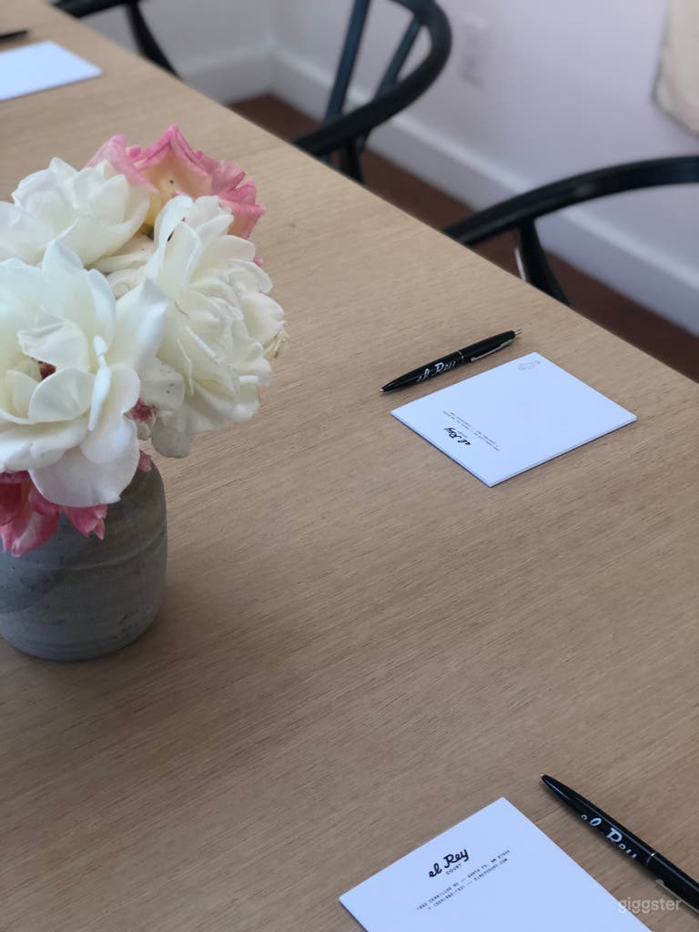  Gorgeous Castle Room for Business Meetings 